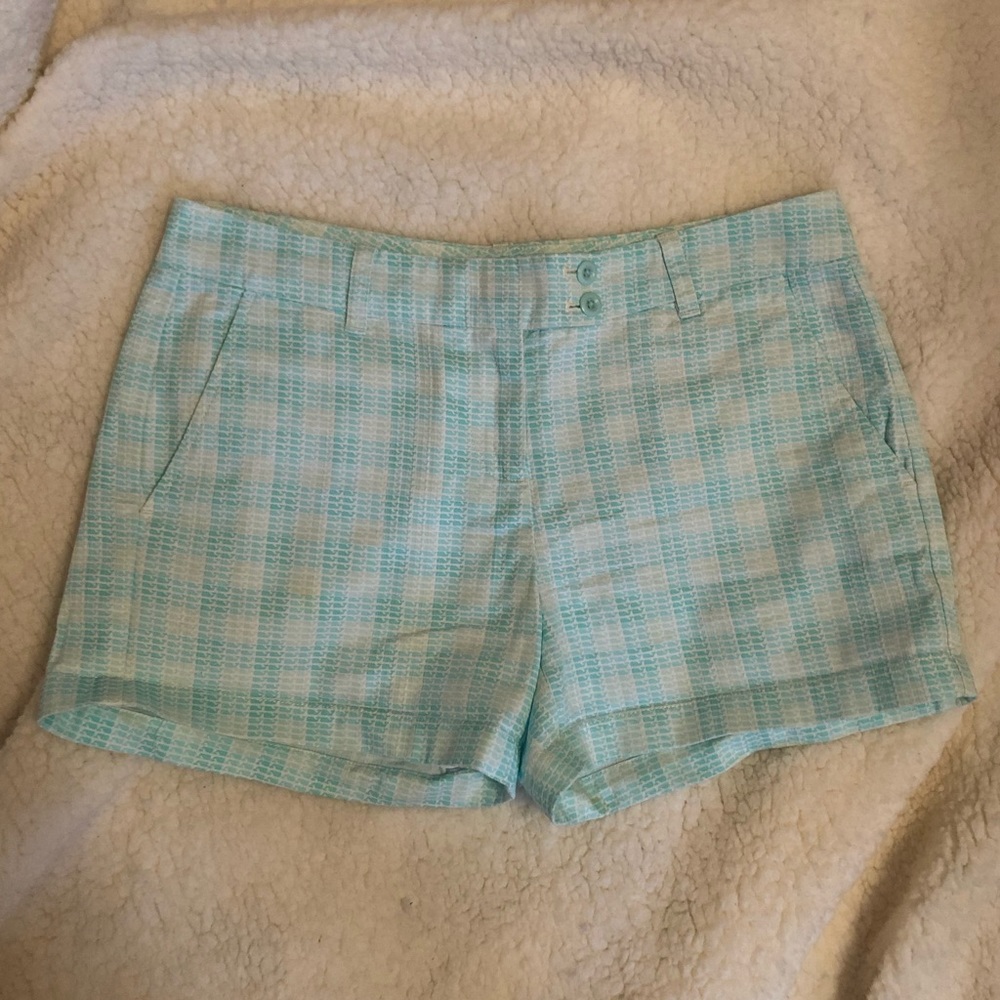 Vineyard Vines shorts